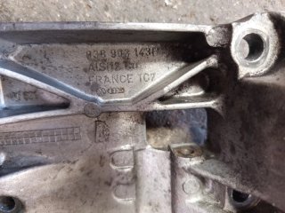 Soporte bomba inyectora Seat León mk1 asv