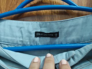 Pantalón SKATIE celeste