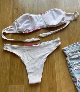 Bikini floral talla L- talla más pequeño