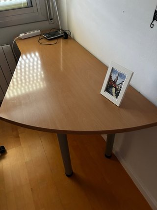 Cama nido juvenil con mesa de estudio y mesita