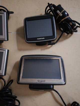 Lote 5 GPS TomTom