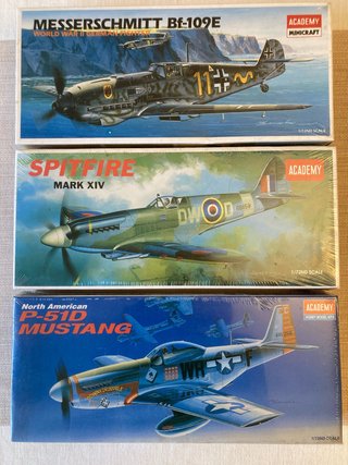 Maquetas Aviones Academy Messerschmitt, Spitfire