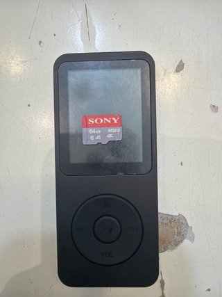 Reproductor MP3 + MicroSD 64GB Sony