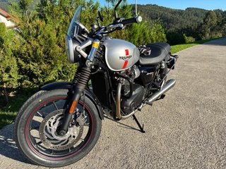 Asiento Triumph Negro