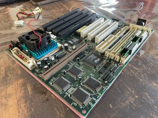 MainBoard Shuttle Soket 5/7  Pentium 133 16Mb 1996