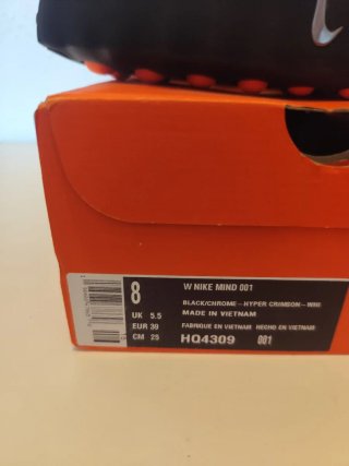 Zuecos Nike Negro y Naranja