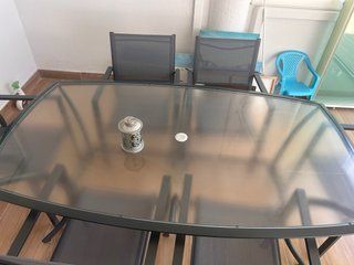 Mesa de jardín y 6 sillas