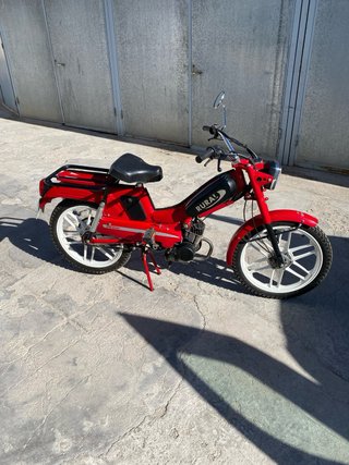 Mobylette Ciclomotor Clásico Rojo