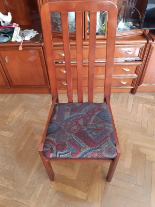 Mesa de comedor y 4 sillas madera