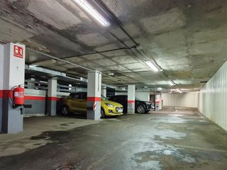 Garaje en alquiler en Cortes - Huertas en Madrid