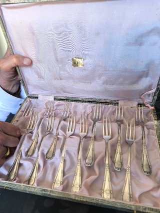 Cubiertos de alpaca algunos marca meneses