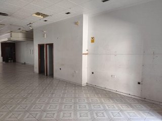 Local comercial en venta en Carballo
