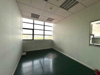 Local comercial en alquiler en Simancas en Madrid