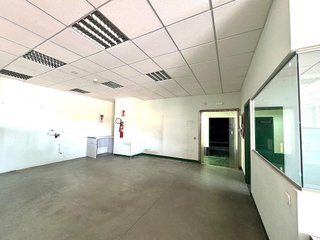 Local comercial en alquiler en Simancas en Madrid