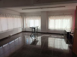 Local comercial en venta en Las Cruces en Villena