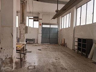 Local comercial en venta en Las Cruces en Villena