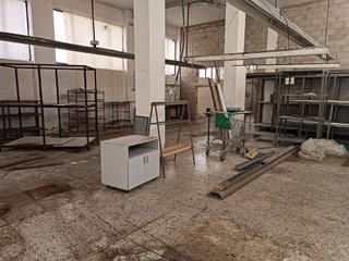 Local comercial en venta en Las Cruces en Villena