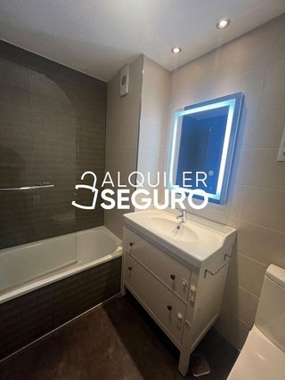 Piso en alquiler en Canillas en Madrid