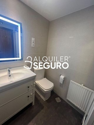 Piso en alquiler en Canillas en Madrid