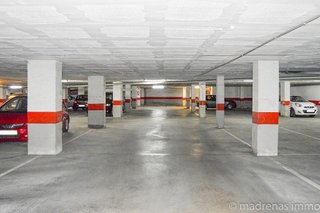 Garaje en alquiler en Eixample Sud – Migdia en Girona