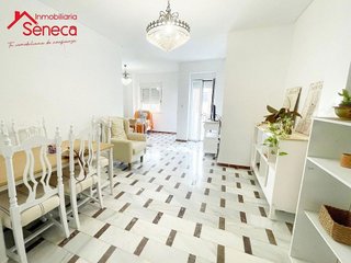 Piso en alquiler en Ciudad Jardín - Zoco en Córdoba