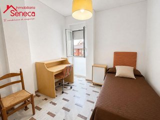 Piso en alquiler en Ciudad Jardín - Zoco en Córdoba