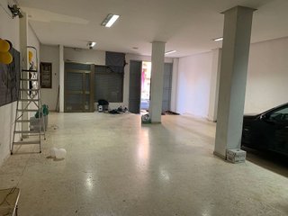 Local comercial en venta en Úbeda