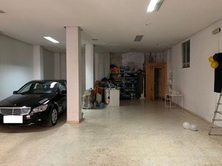Local comercial en venta en Úbeda