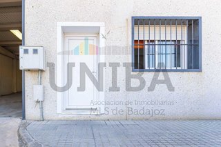 Nave industrial en venta en La Estación en Badajoz