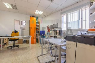 Nave industrial en venta en La Estación en Badajoz