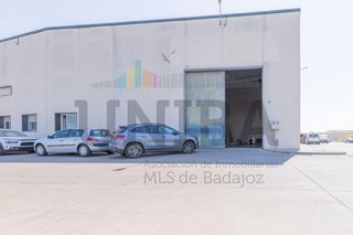 Nave industrial en venta en La Estación en Badajoz