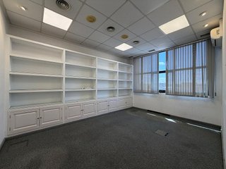Oficina en alquiler en Palacio de Congresos - Urbadiez - Entrepuentes en Sevilla