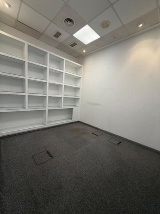 Oficina en alquiler en Palacio de Congresos - Urbadiez - Entrepuentes en Sevilla