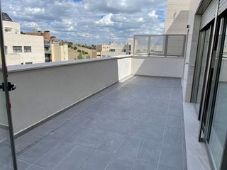 Ático en alquiler en Las Tablas en Madrid