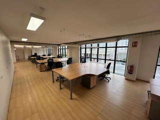 Oficina en alquiler en Agra del Orzán - Ventorrillo - Vioño en Coruña (A)