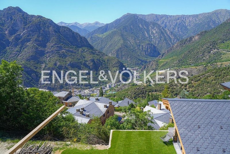 Land for sale in Sant Julià de Lòria · 9 of 20