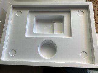 Caja MacBook Pro 14 - Apple