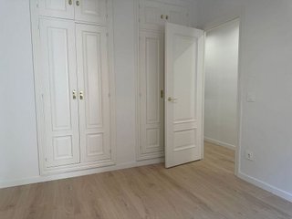 Piso en alquiler en Castillejos en Madrid