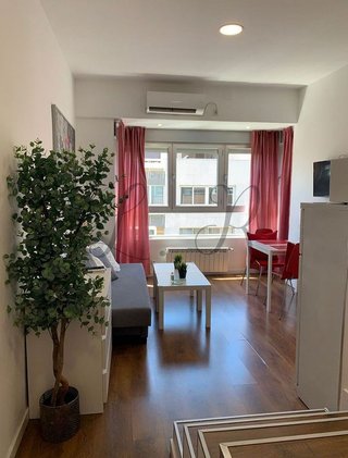 Piso en alquiler en Arapiles en Madrid