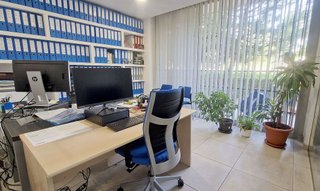 Local comercial en venta en Rosas - Musas en Madrid