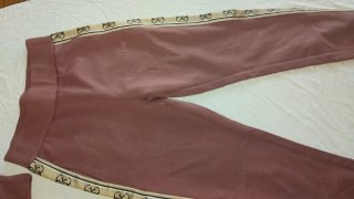 Conjunto chándal rosa con logo