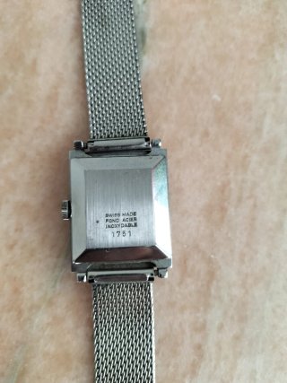 Reloj Dogma Cuadrado Esfera Marrón
