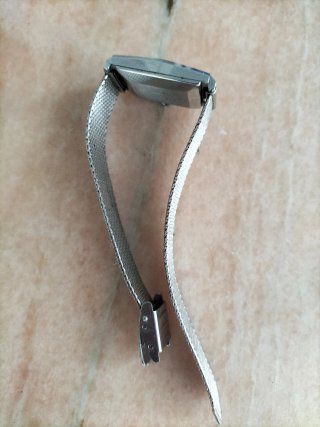 Reloj Dogma Cuadrado Esfera Marrón