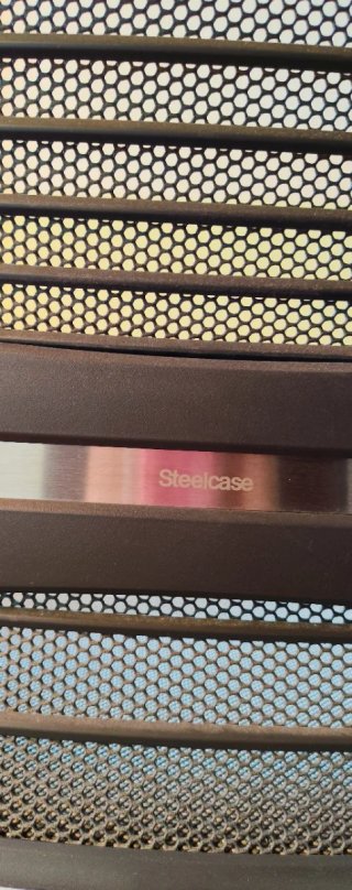 Silla Ergonómica Steelcase Blanca y Gris