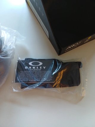 Casco Oakley Aro5 Race M