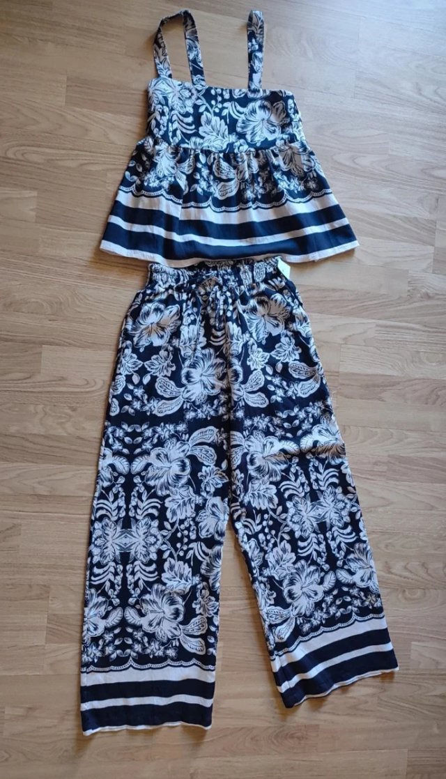 Conjunto Top y Pantalón Estampado Floral