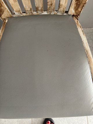 Mesa de comedor de madera y 6 sillas