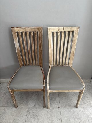 Mesa de comedor de madera y 6 sillas