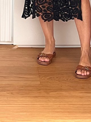 Chanclas Zara Hebilla Marrones