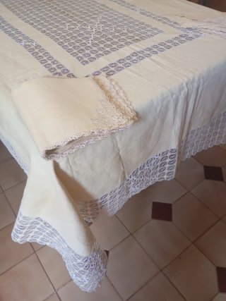 Mantelería Bordada Canario Casa balcones Canarias
